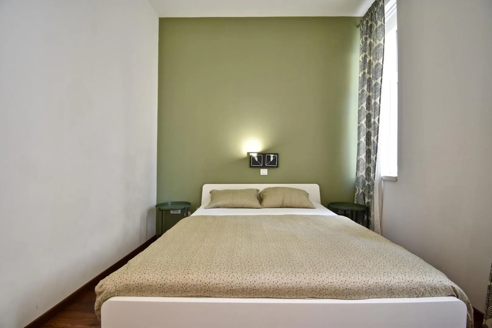 Modern Apartment With 2 Bedrooms Near Arena PUY